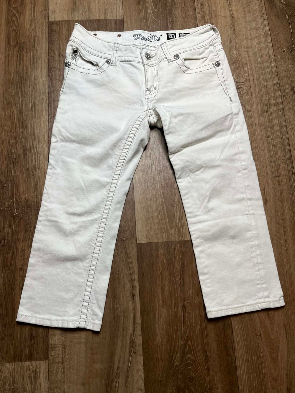 Miss Me White Jeans Size 28 Cuffed Capri Bling Fantasy